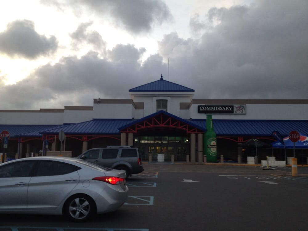 Fort Buchanan Commissary Desserts Calle Tuberias Sobre Terreno