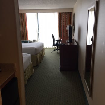 Holiday Inn Express Suites Va Beach Oceanfront 65 Photos 46 Photo Of Holiday Inn Express Suites Va Beach Oceanfront Virginia