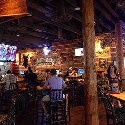 Twin Peaks 35 Photos 63 Reviews Sports Bars 1915 Hampton Inn Photo Of Twin Peaks Winston M Nc United States