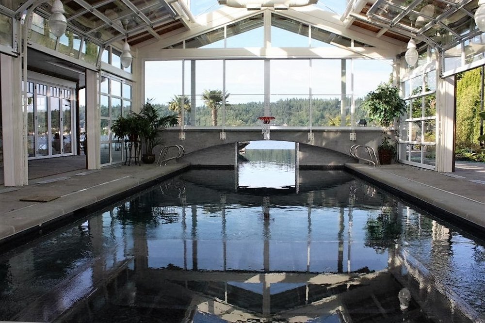 Aqualine Pool & Spa