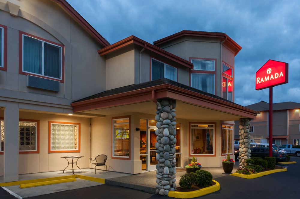 Ramada by Wyndham SeaTac Airport North 48 Photos & 41 Reviews