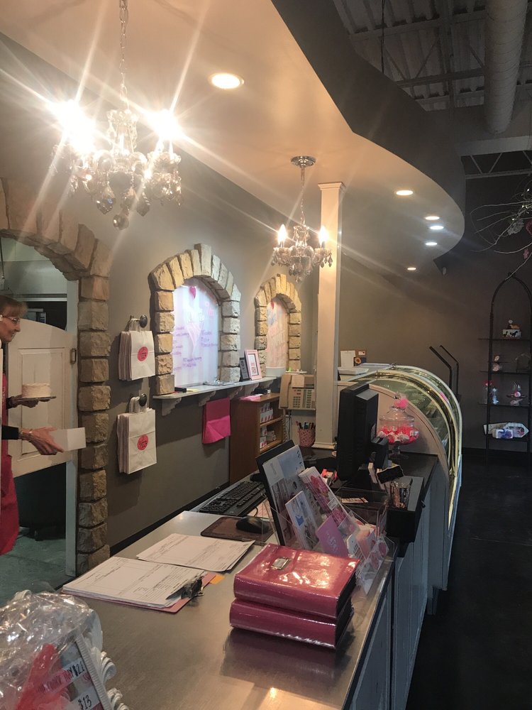 3 Women and an Oven 54 Photos & 58 Reviews Bakeries 14852 Metcalf