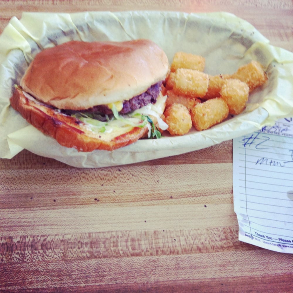 Tom's Burgers