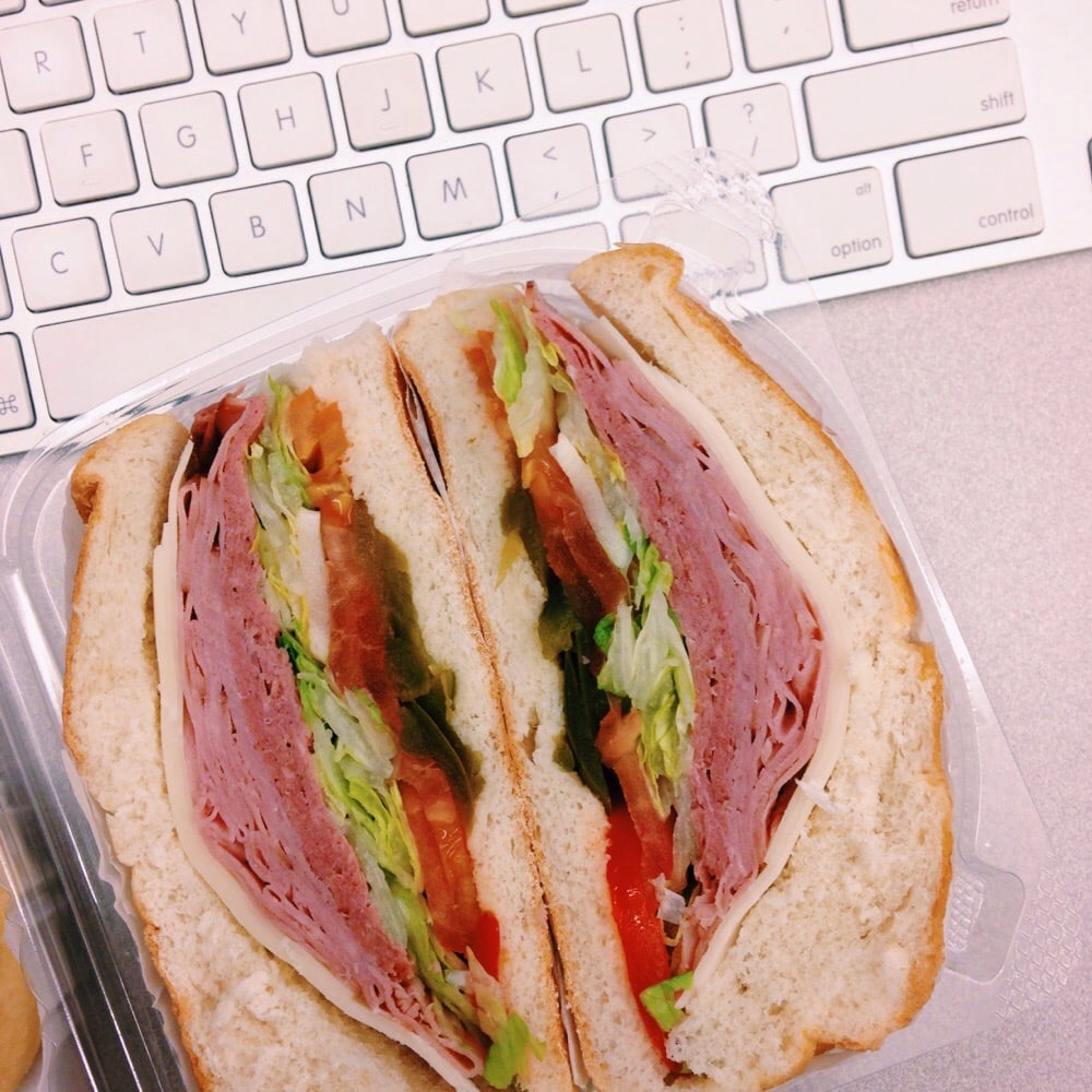 Best Deli & Grill