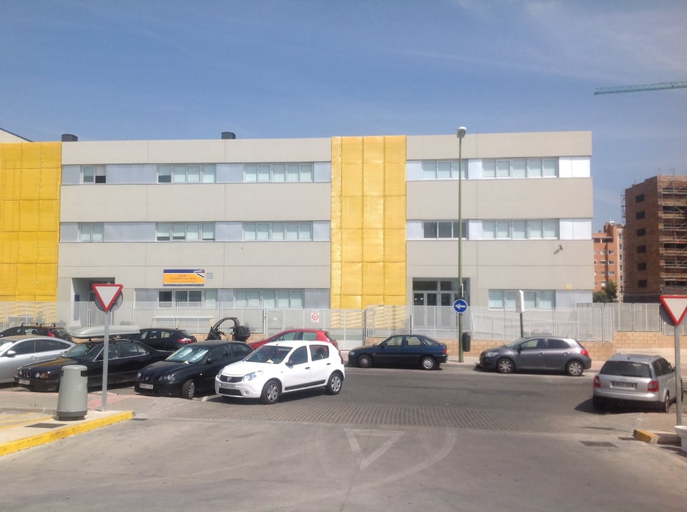 Colegio Estudiantes Las Tablas Middle Schools & High Schools Calle Fromista, 1, Fuencarral