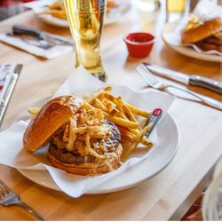 Old Chicago Pizza Taproom 85 Photos 56 Reviews 1010 Photo Of Old Chicago Pizza Taproom Conway Ar United States This