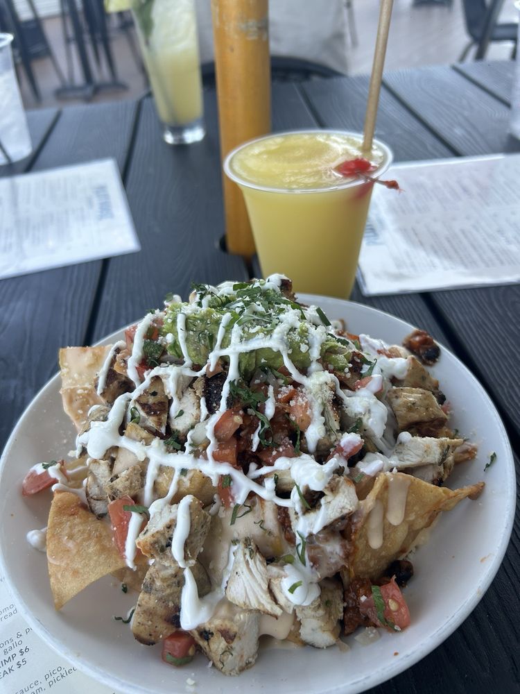 Pilot House Bar & Grill