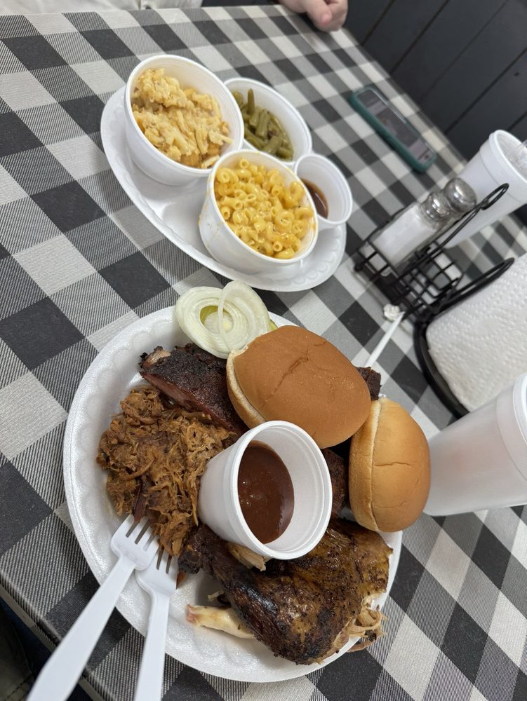 J & B Barbecue & Catering