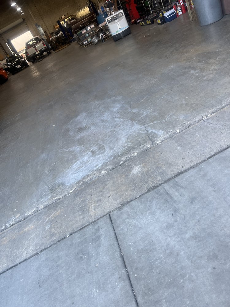 Eddie's Towing