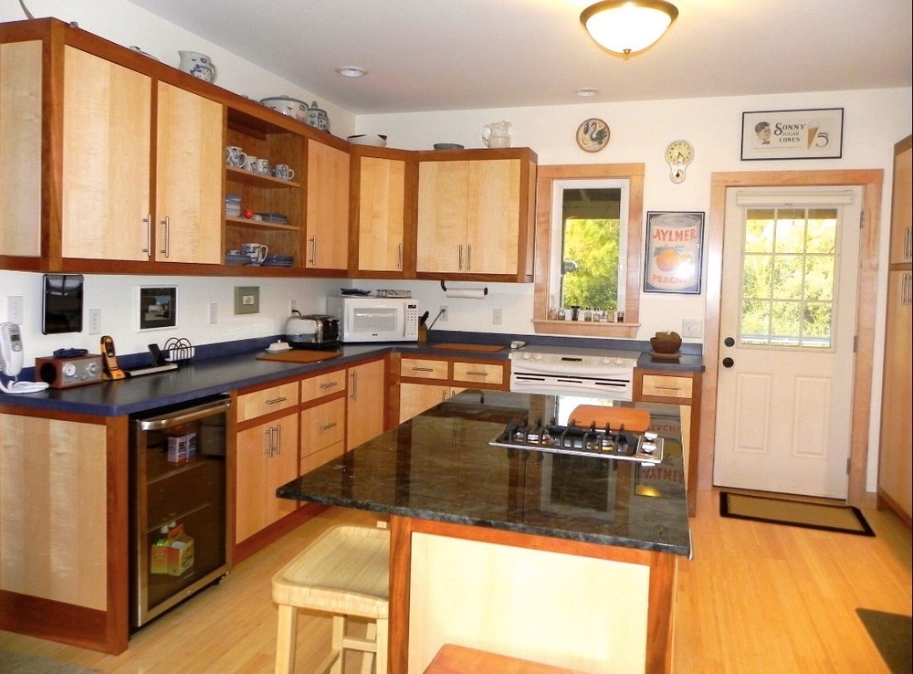 Water's Edge Woodworks