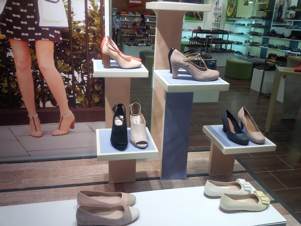 clarks mid valley megamall