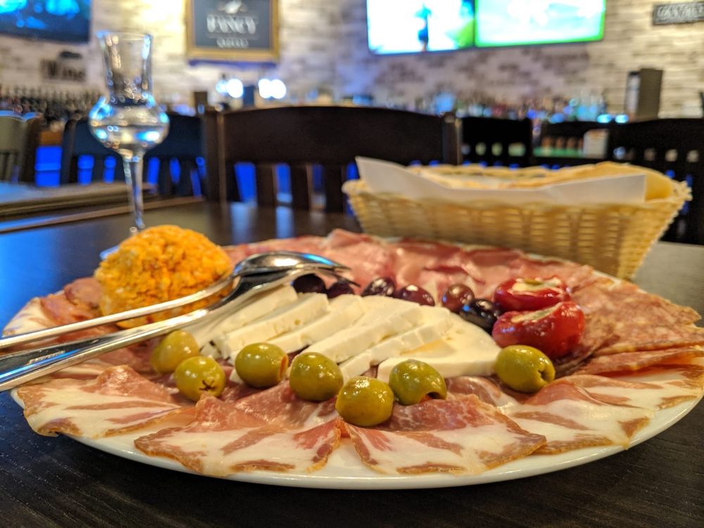 Fancy Kafana Restaurant and Bar