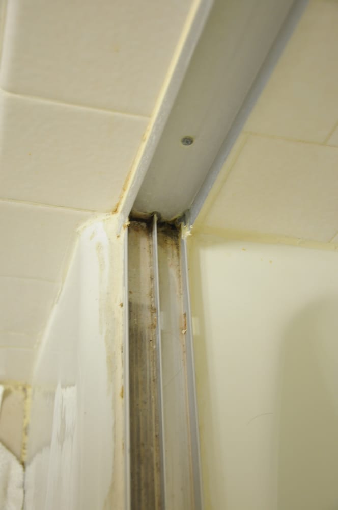 Dirt And Mold In Shower Door Track Yelp Photo Of Fremont Inn Alhambra Ca United States Dirt And Mold In
