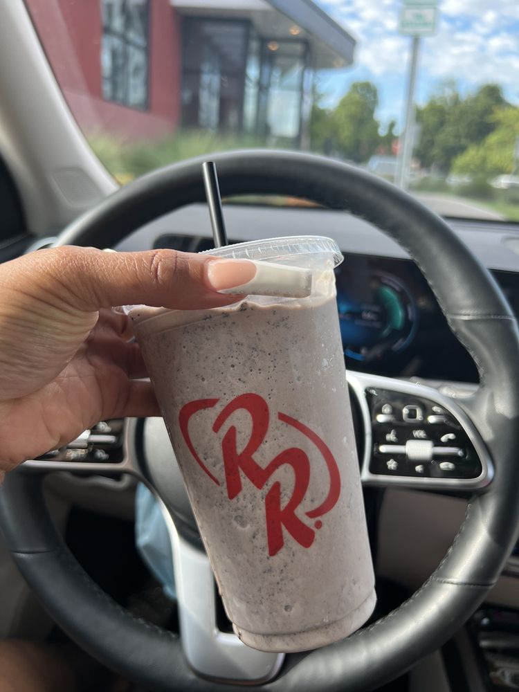 Red Robin Gourmet Burgers and Brews