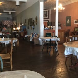 Ben Franklin Bistro 15 Photos 29 Reviews Coffee Tea 106 S Photo Of Ben Franklin Bistro Clinton Mo United States S At
