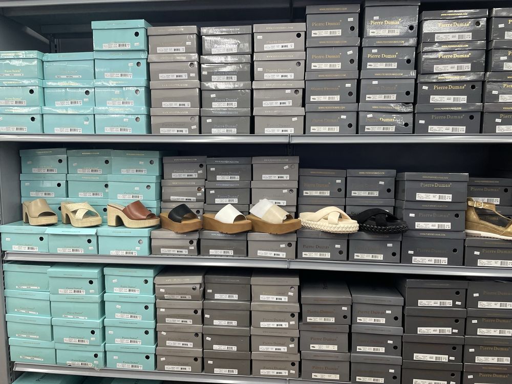 Walker Shoe Outlet