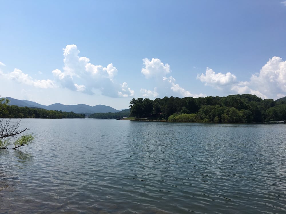 Lake Chatuge Chalets Lakes 148 Sunnyside Rd, Hiawassee, GA Phone
