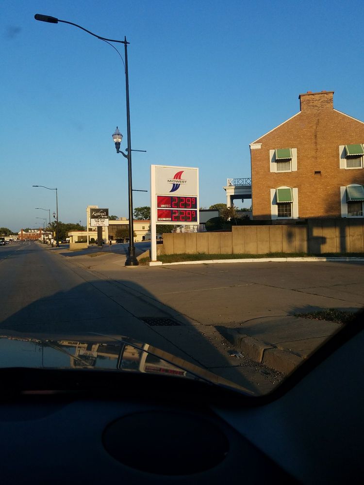 Marathon Gas Stations 3811 W Elm St, McHenry, IL Phone Number Yelp