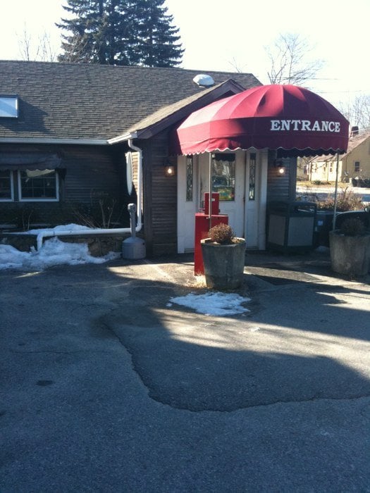 Gentleman Farmer Restaurant & Pizza Pizza 50 Danielson Pike, North