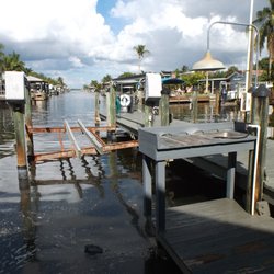 Dolphin Inn 49 Photos 11 Reviews Hotels 6555 Estero Blvd Photo Of Dolphin Inn Fort Myers Beach Fl United States Dock