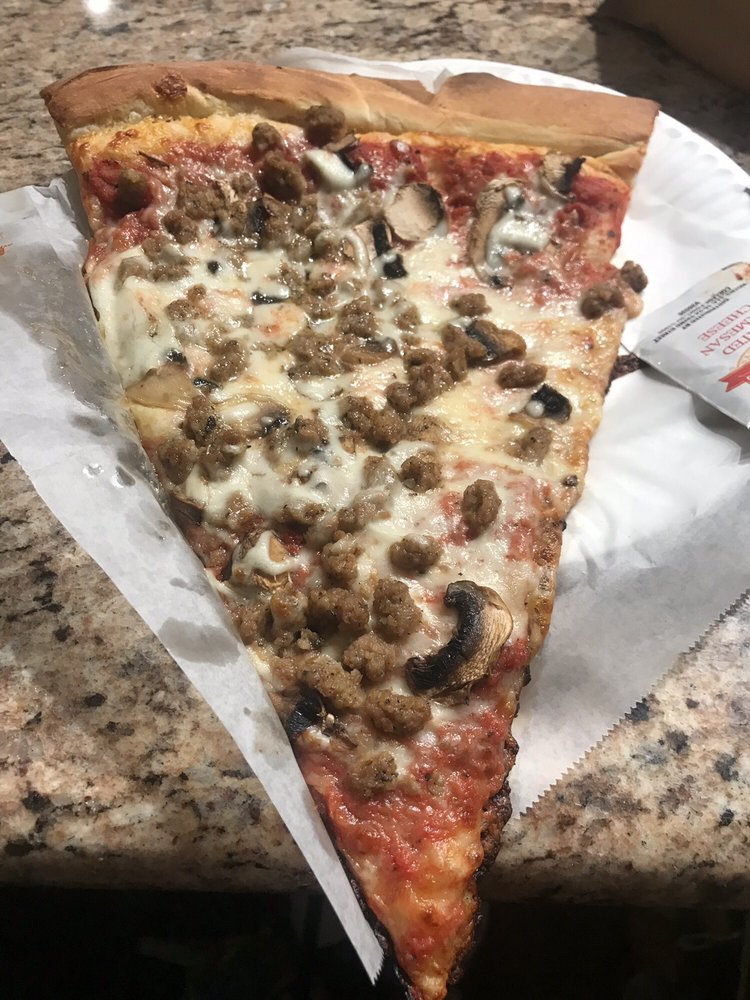 Giant Pizza King