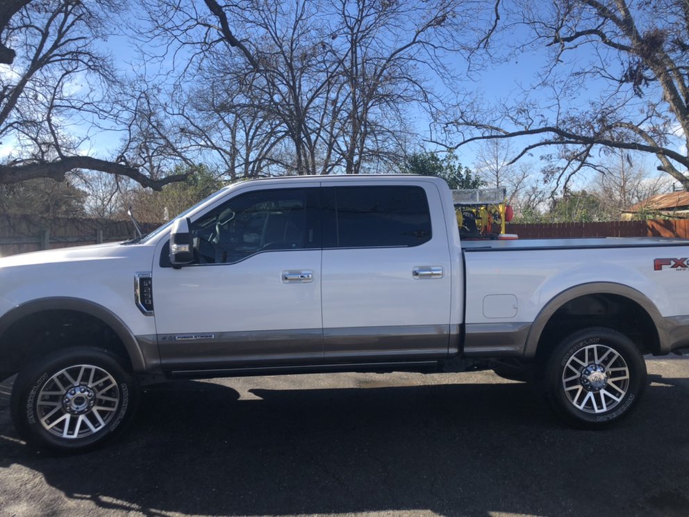 Villarreal's Mobile Detailing