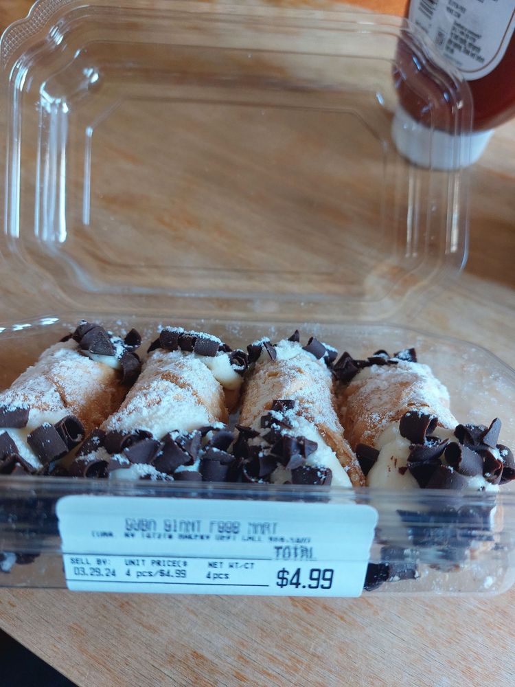 Giant Food Mart Bakery & Deli