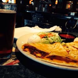 Best Restaurants Near Xcel Energy Center In Saint Paul Mn Last Ray J S