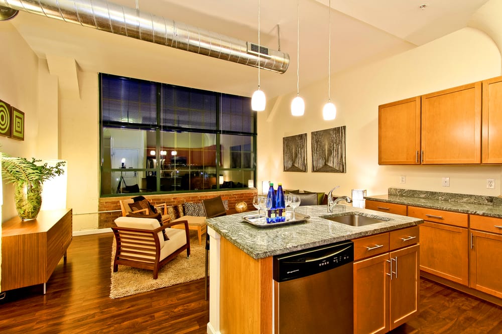 The Lofts at Yale and Towne 12 Photos & 20 Reviews Apartments 200