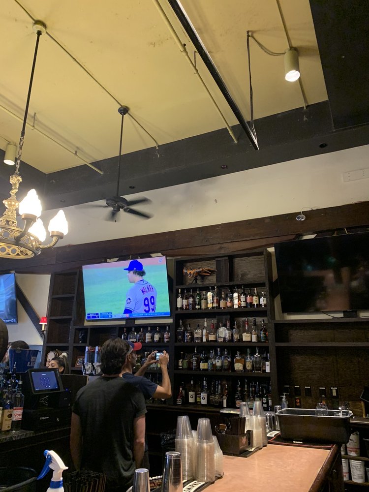Bill Pickle's Tap Room
