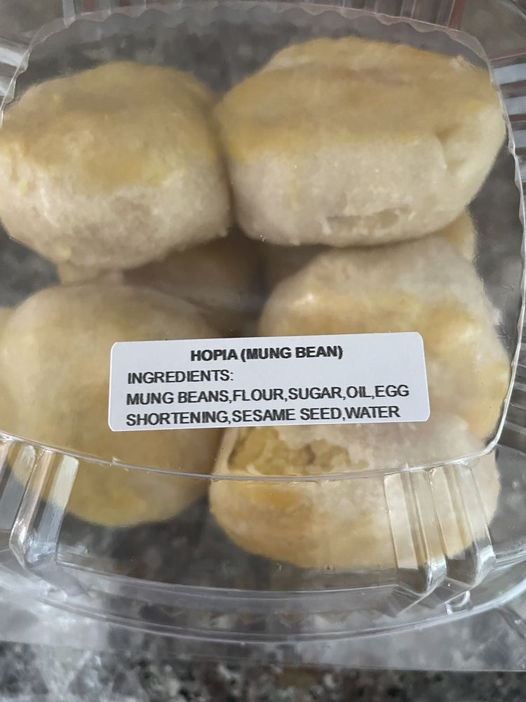 Laguna Bakery & Filipino Food