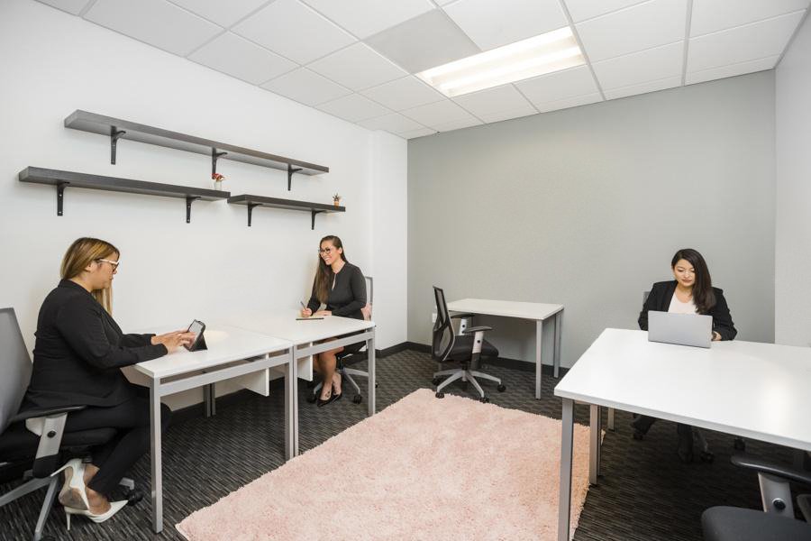 Regus California Diamond View