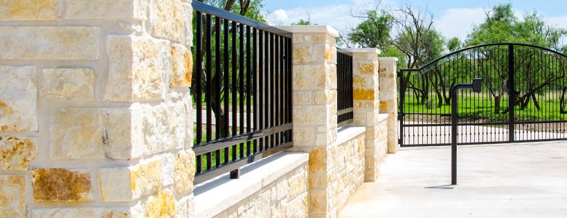 Leanos Farm & Ranch Fencing