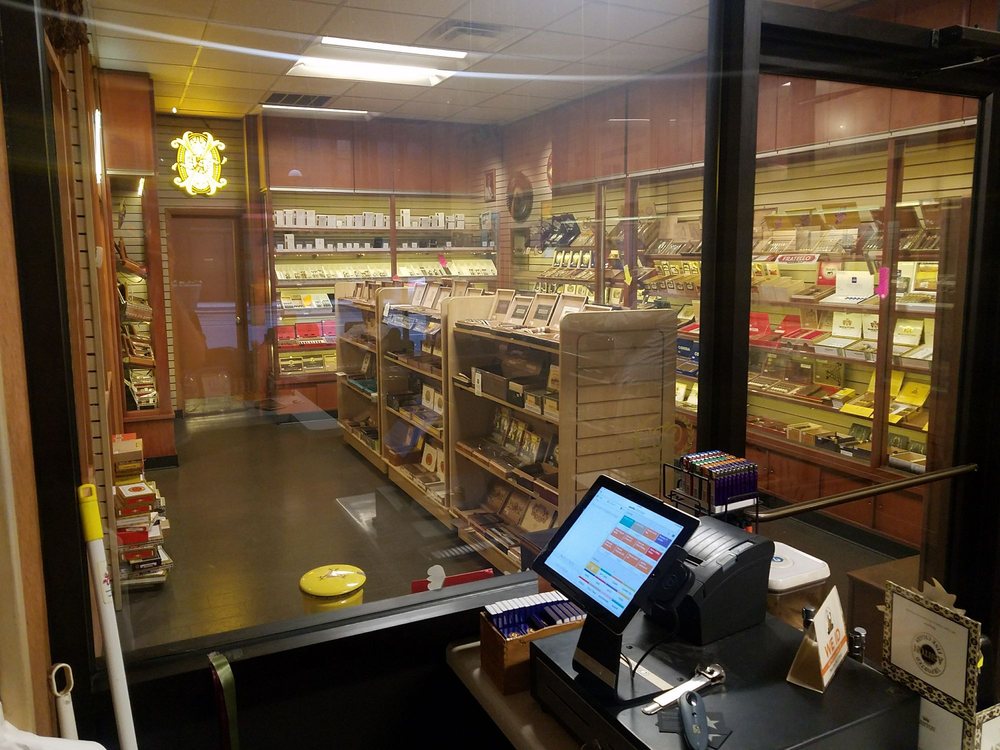 Straus Tobacconist 13 Reviews Tobacco Shops 410 Walnut St