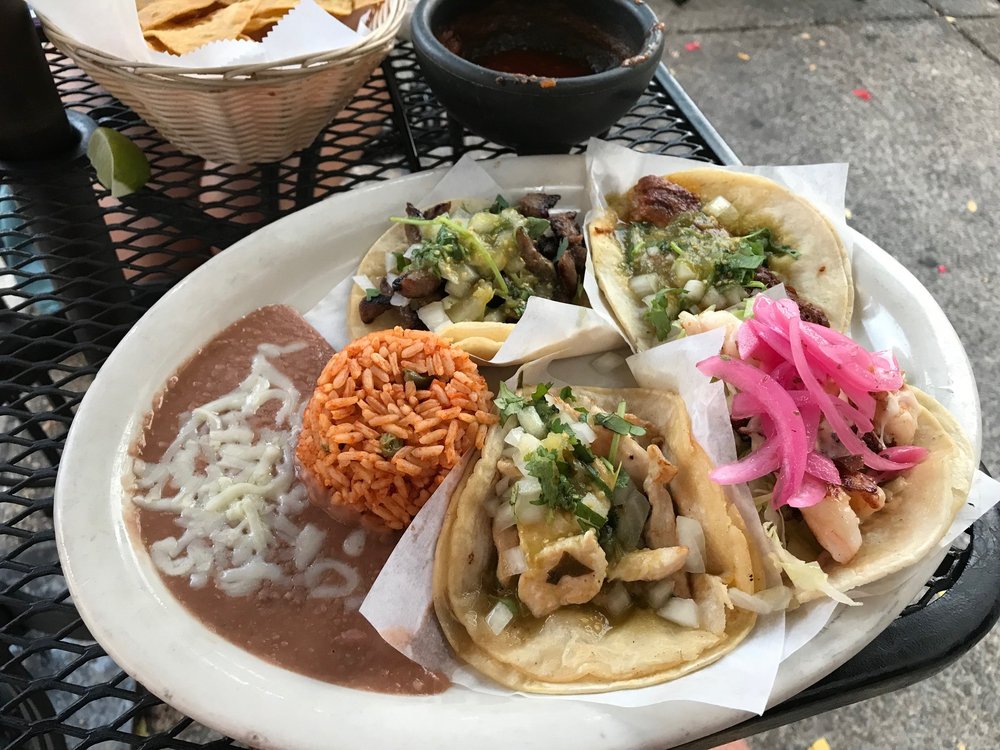 Mariachis Tequileria & Restaurant