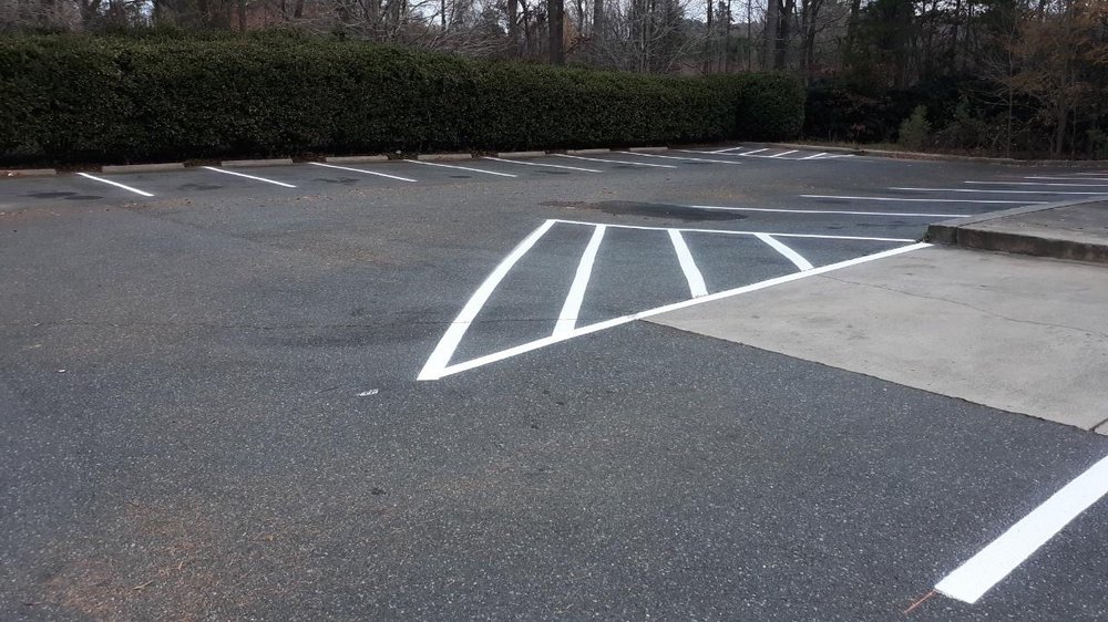 Dill Parking Lot Stripes & Maintenance