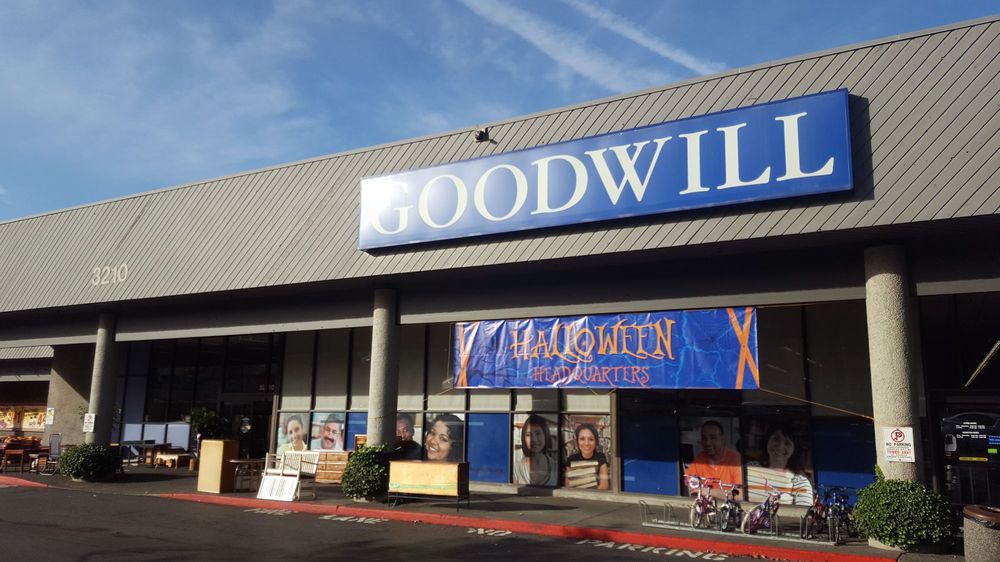 Goodwill Renton 43 Reviews Community Service/Non