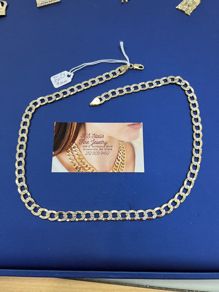 RS Stalls Fine Jewelry