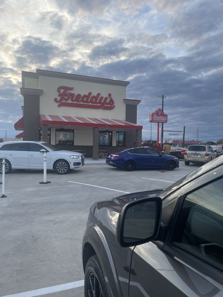 Freddy's Frozen Custard & Steakburgers
