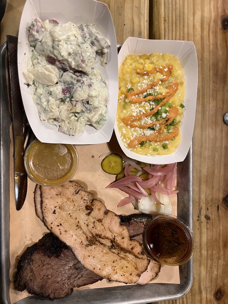 Wood's Chapel BBQ