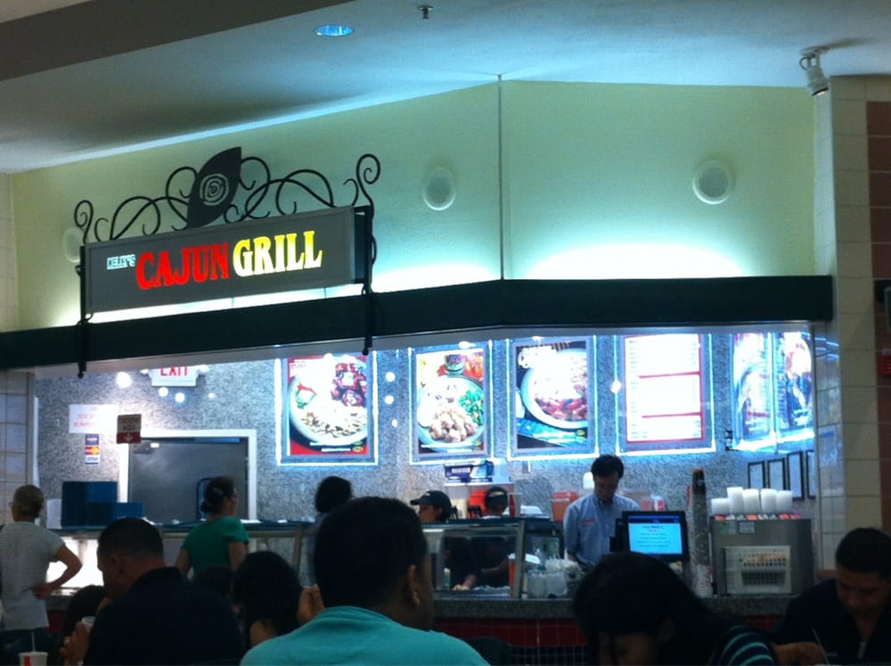 Kelly’s Cajun Grill Cajun/Creole Plaza Las Americas Shopping Mall