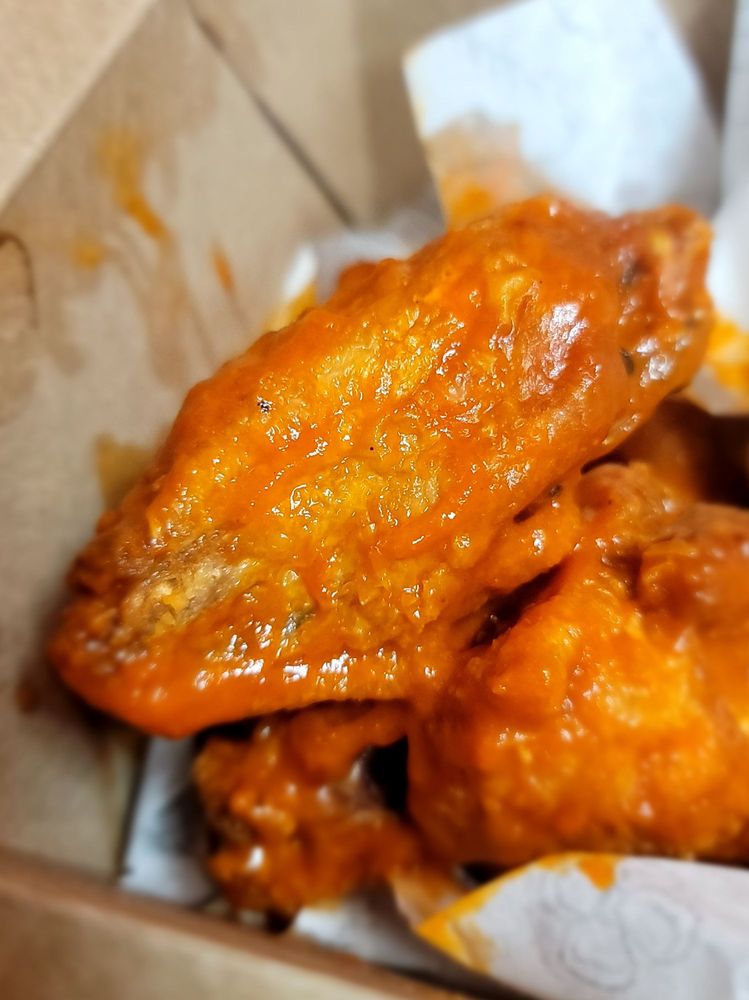 12th Round Wings - South Gate