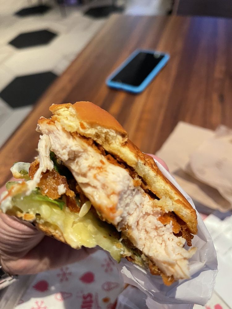 Shake Shack Encore Boston Harbor