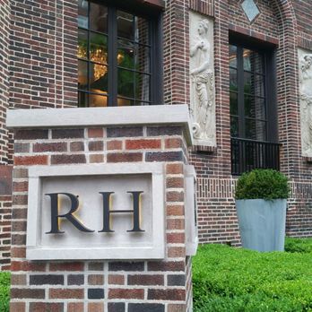 restoration hardware chicago illinois photo united states hardwares store on track to exceed expectations parking restoration hardware chicago illinois photo united states hardwares store on track to exceed expectations parking
