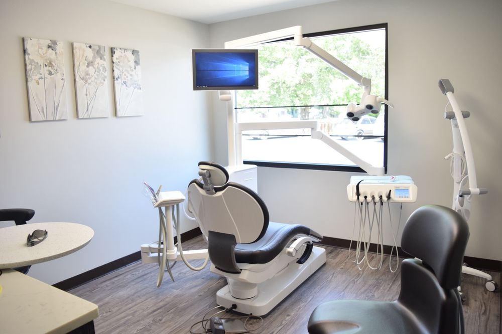 image of business Summit Family & Cosmetic Dentistry