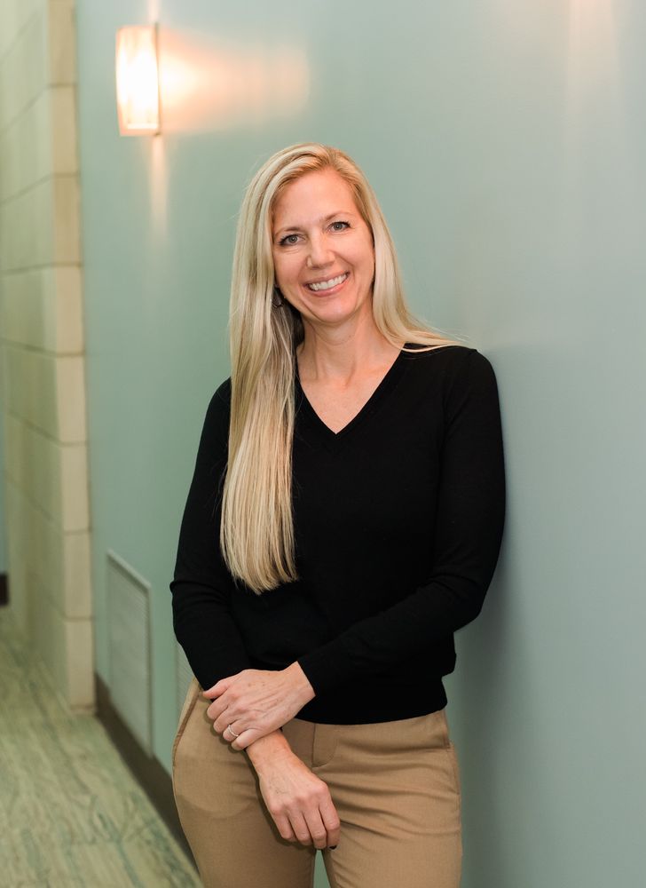 image of business Angela B Bateson, DDS