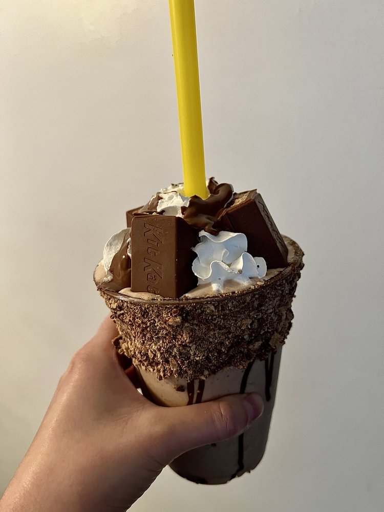 Crepes and Shakes LA