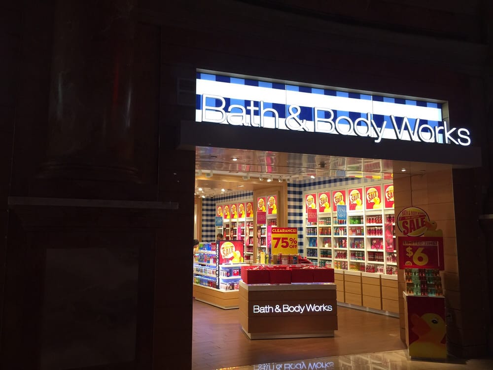 bath body works 13 photos 10 reviews cosmetics beauty bath and body works bakersfield