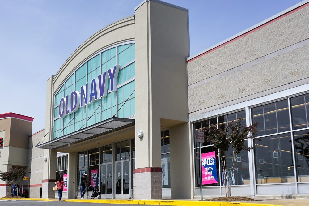 Old Navy 57 Photos 41 Reviews Men S Clothing 5800 Crossroads Old