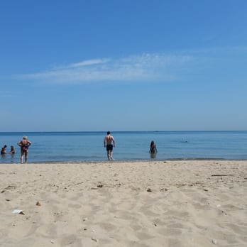 Oak Street Beach 270 Photos 130 Reviews Beaches 1000 N Lake Photo Of Oak Street Beach Chicago Il United States Not Crowded On